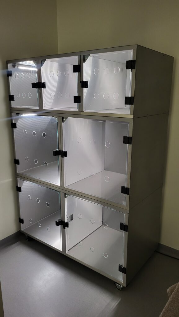 Klatka weterynaryjna z podświetleniem